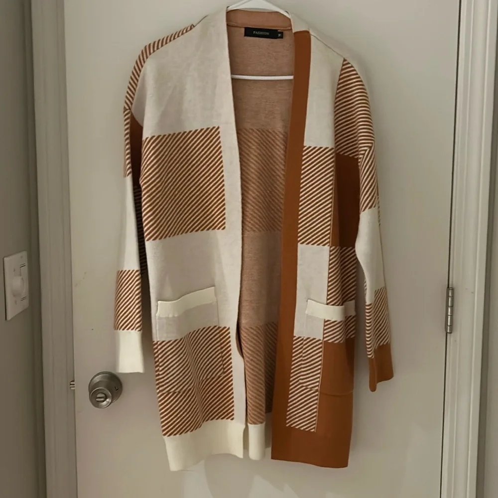Cardigan - Picture 1 of 3